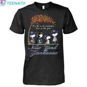 New York Yankees Peanuts Fall Baseball Shirt