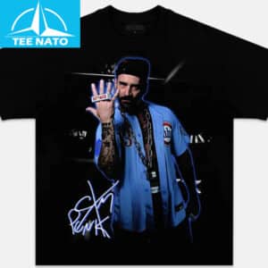 CM Punk "Best in the World" Autograph Shirt 10 CM Punk Best in the World Autograph Shirt