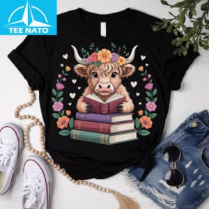 Cute Baby Highland Cow Reading Book Bookworm Shirt2